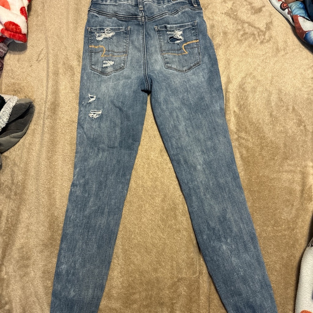 American Eagle Outfitters Medium Blue Ripped Skinny Jeans